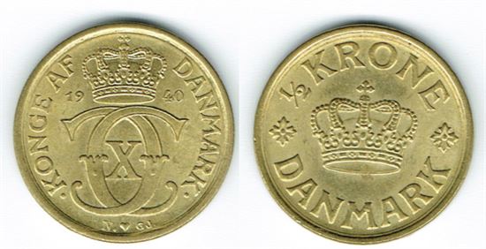 1/2 kr. 1940 i kv. 0 - svag miniplet på kronen